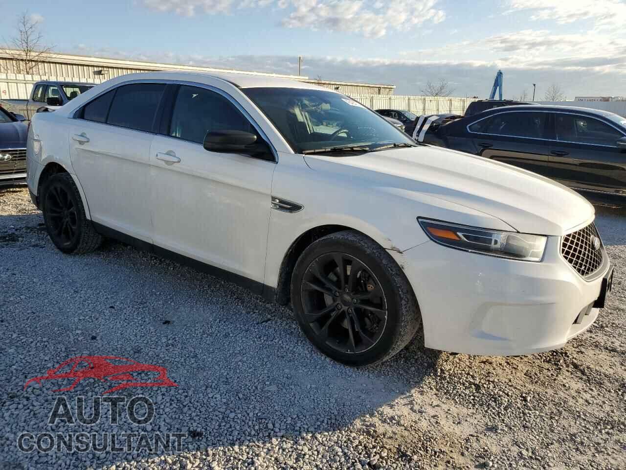 FORD TAURUS 2019 - 1FAHP2MK5KG105901