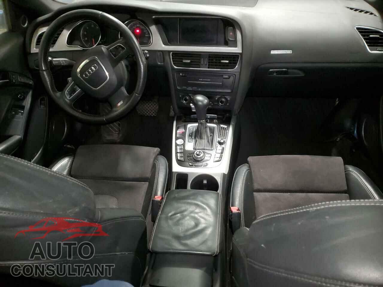 AUDI A5 2010 - WAUMFBFR8AA040904