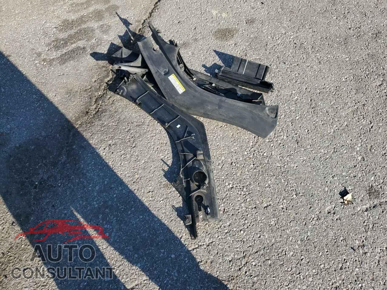 TESLA MODEL X 2017 - 5YJXCAE27HF044791