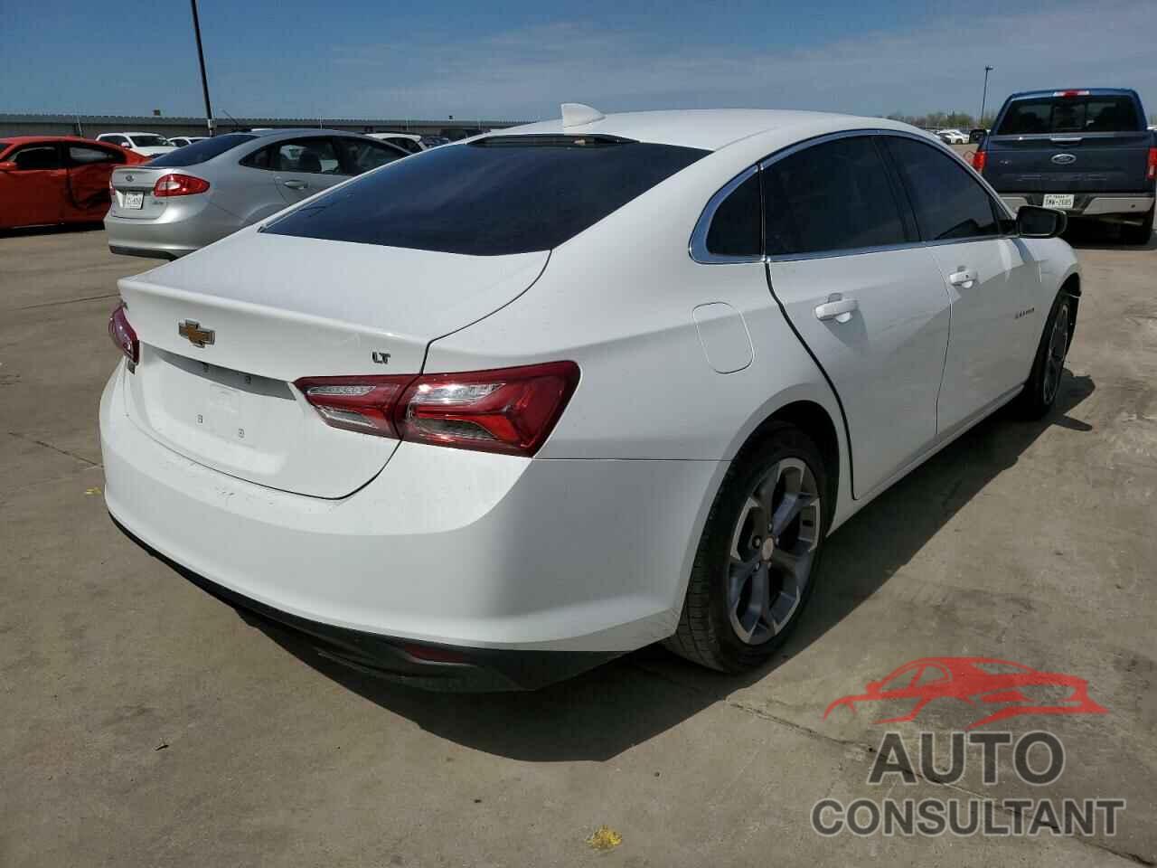 CHEVROLET MALIBU 2022 - 1G1ZD5ST2NF120539