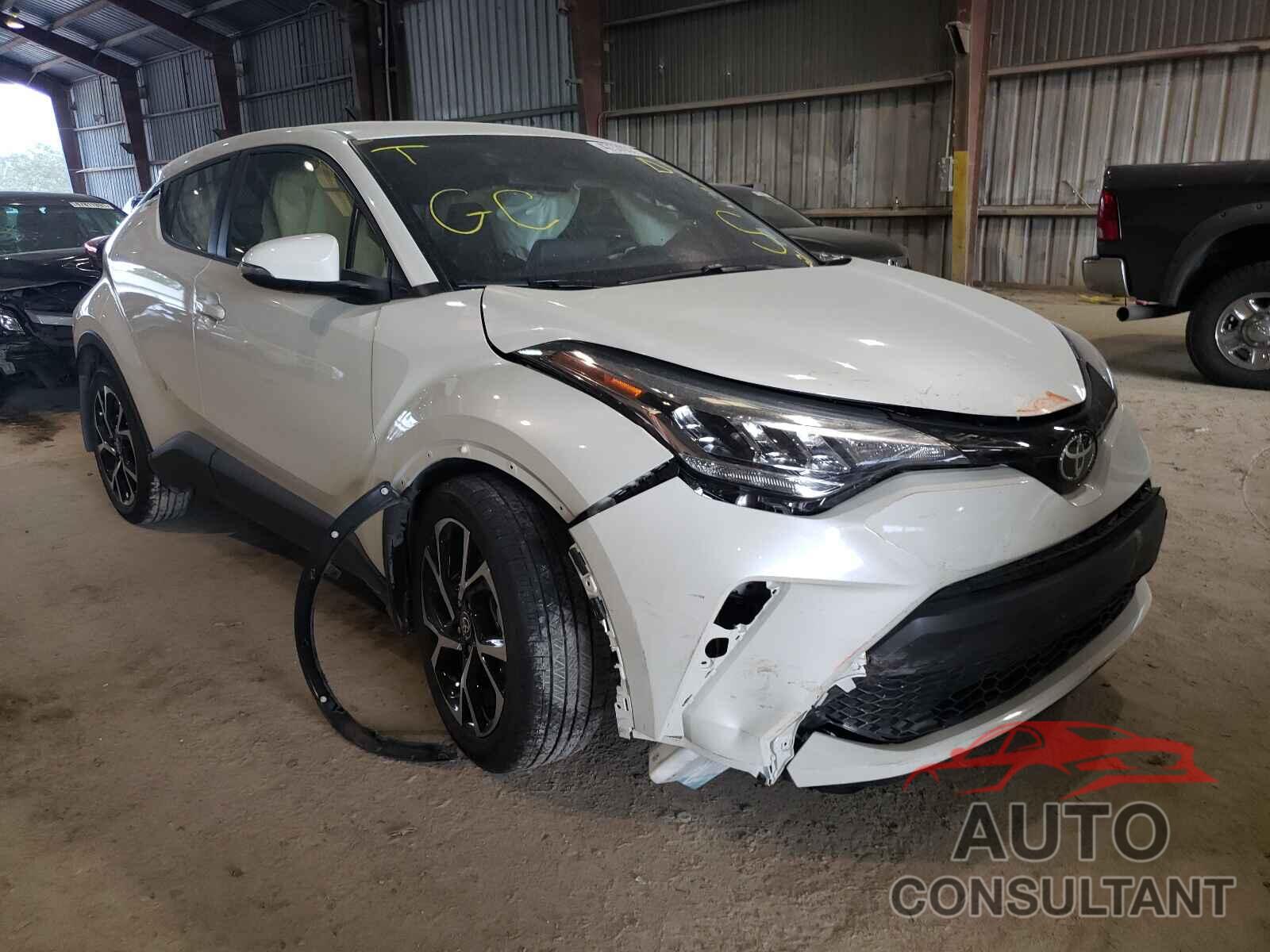 TOYOTA C-HR 2021 - JTNKHMBX1M1115592