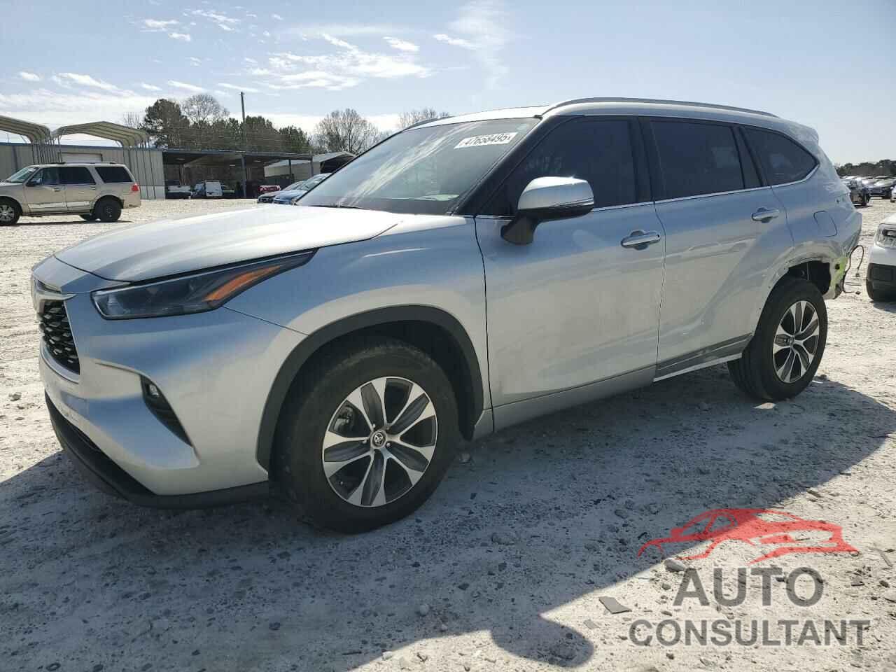 TOYOTA HIGHLANDER 2022 - 5TDGZRAH5NS141177