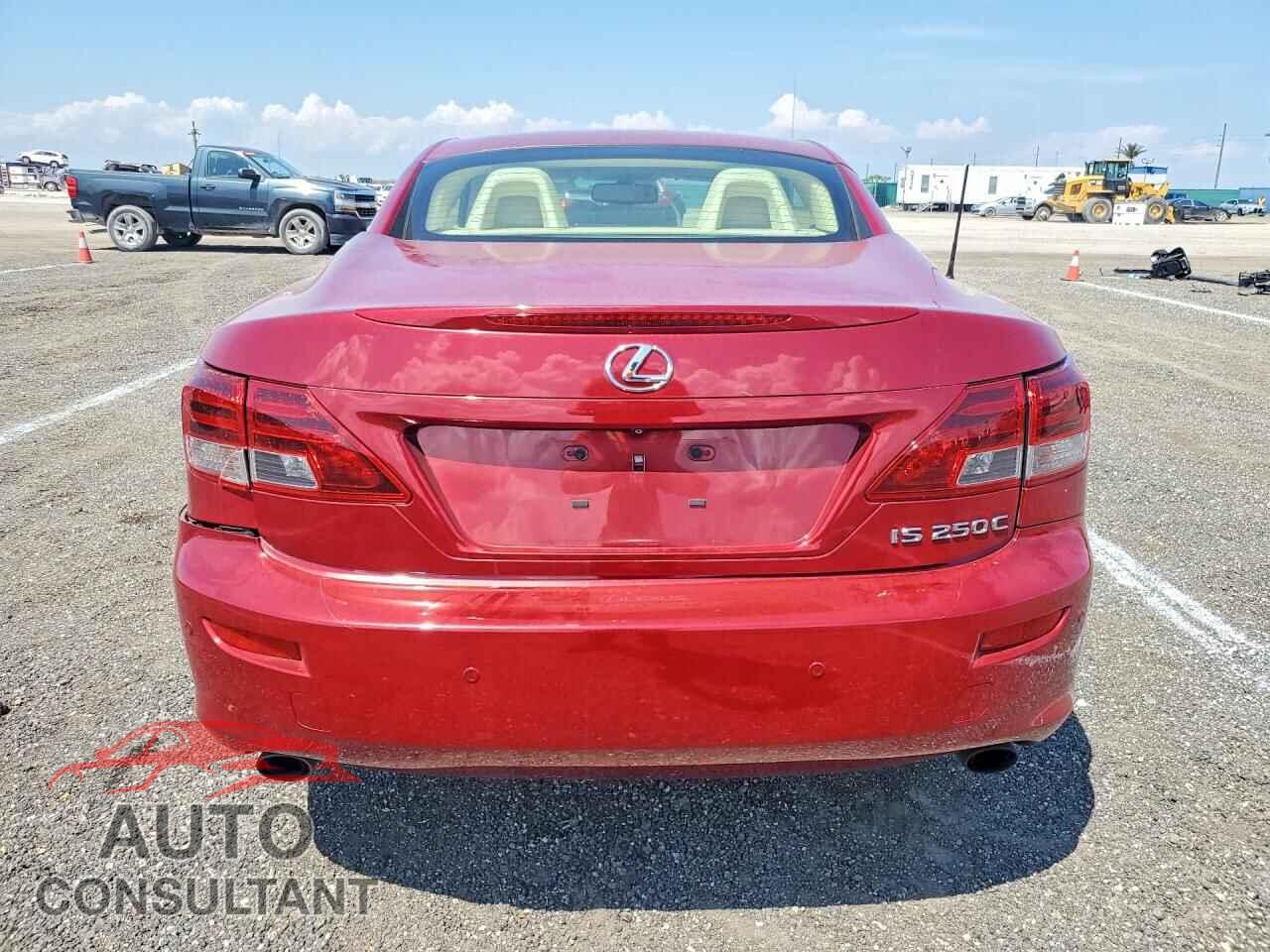 LEXUS IS 2015 - JTHFF2C25F2532342