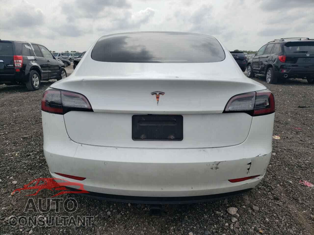 TESLA MODEL 3 2021 - 5YJ3E1EA1MF920961