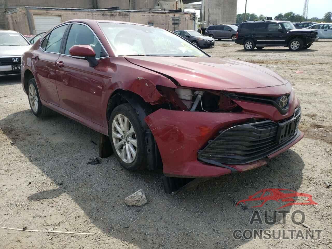 TOYOTA CAMRY 2018 - 4T1B11HK6JU544655