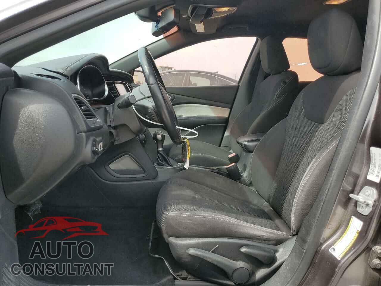DODGE DART 2015 - 1C3CDFBB5FD200414