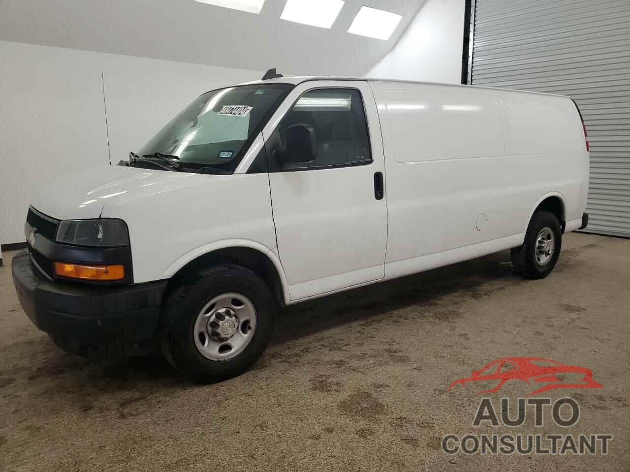 CHEVROLET EXPRESS 2020 - 1GCWGBFP3L1141438