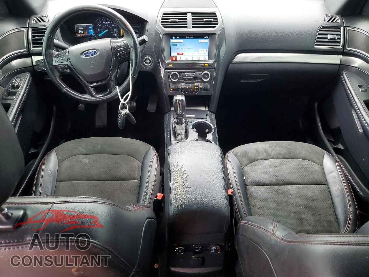FORD EXPLORER 2018 - 1FM5K7D88JGB88781