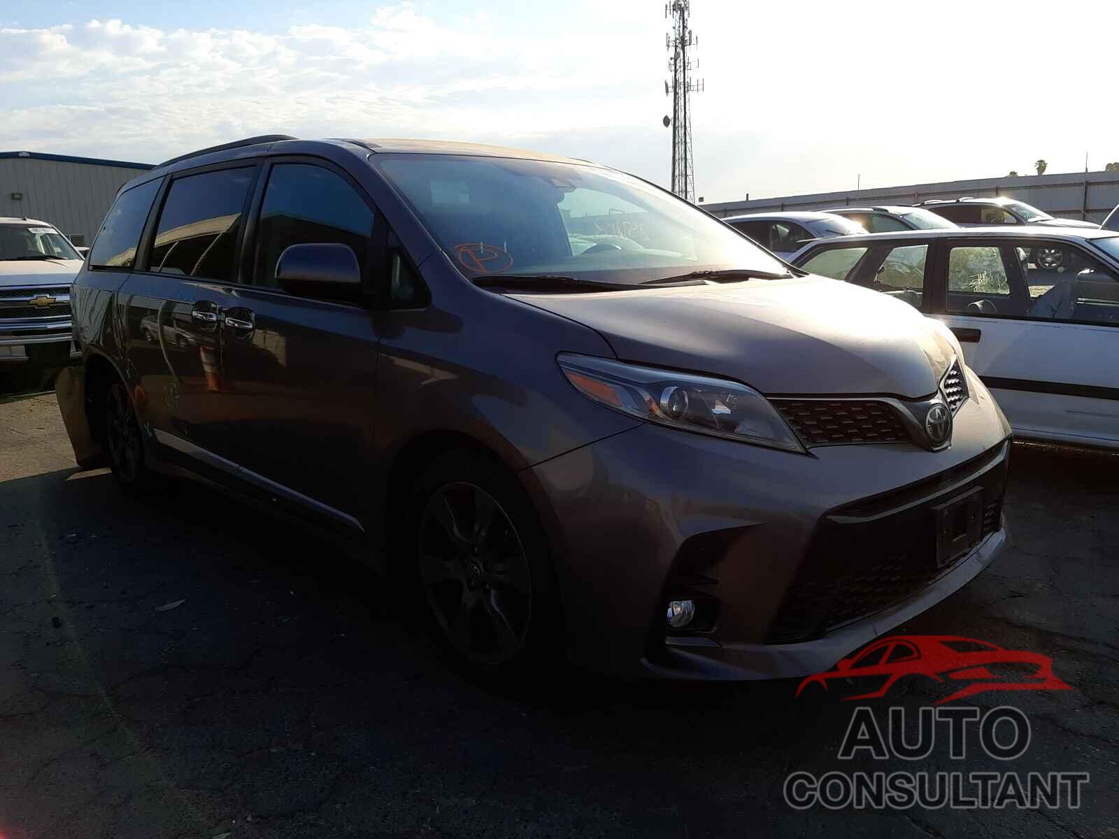 TOYOTA SIENNA 2019 - 5TDXZ3DC5KS004393