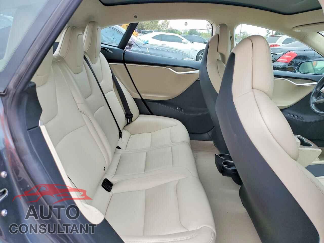 TESLA MODEL S 2017 - 5YJSA1E1XHF217582