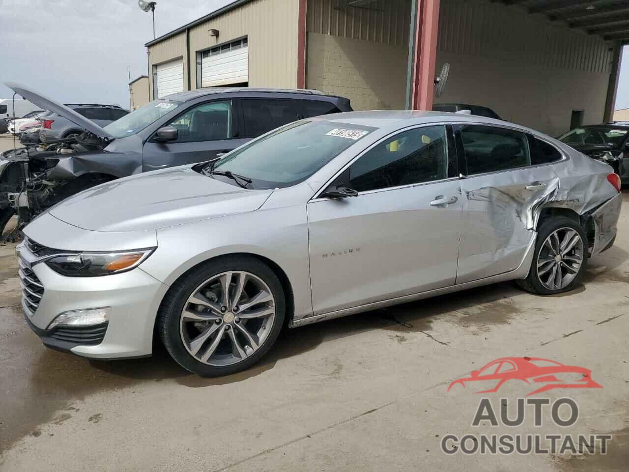 CHEVROLET MALIBU 2022 - 1G1ZD5ST6NF120074