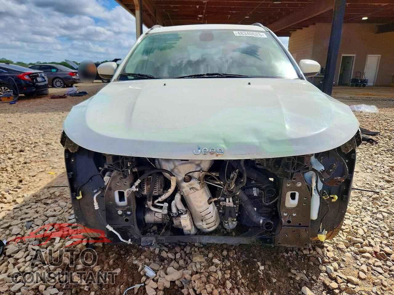 JEEP COMPASS 2018 - 3C4NJCBB6JT461811