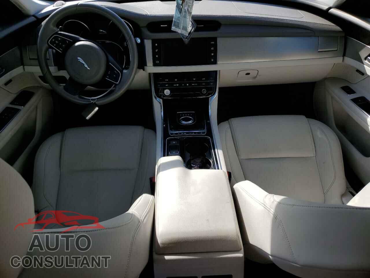 JAGUAR XF 2017 - SAJBD4BN4HCY31428