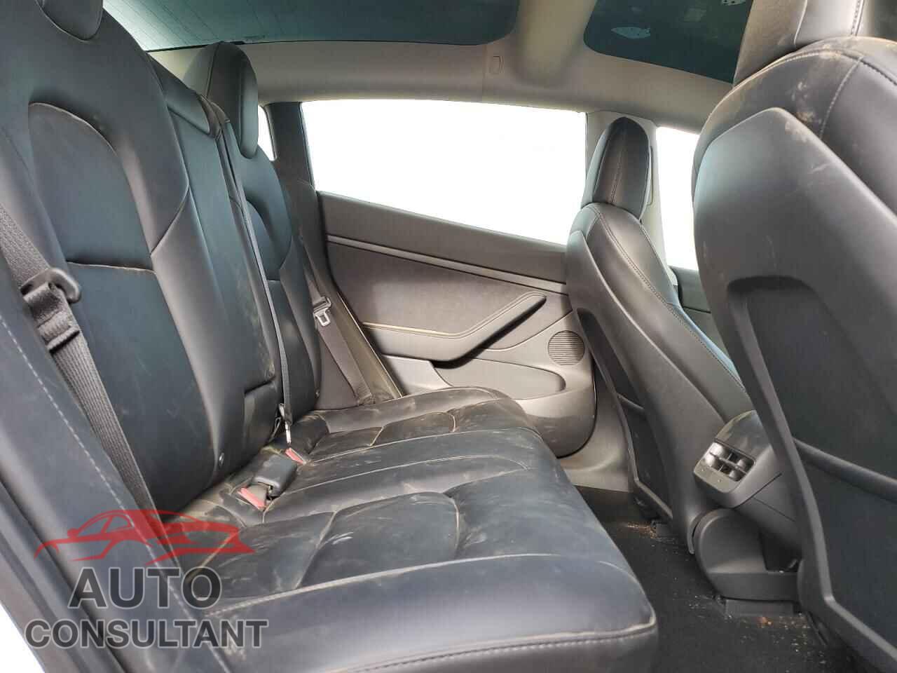 TESLA MODEL 3 2021 - 5YJ3E1EB4MF015512
