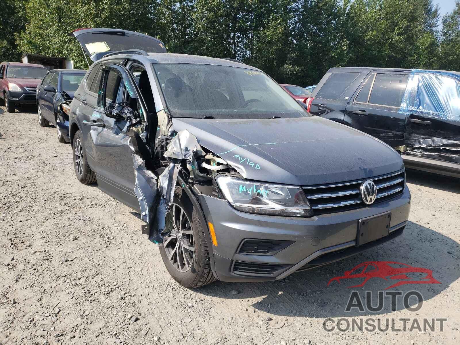 VOLKSWAGEN TIGUAN 2019 - 3VV2B7AX8KM068295