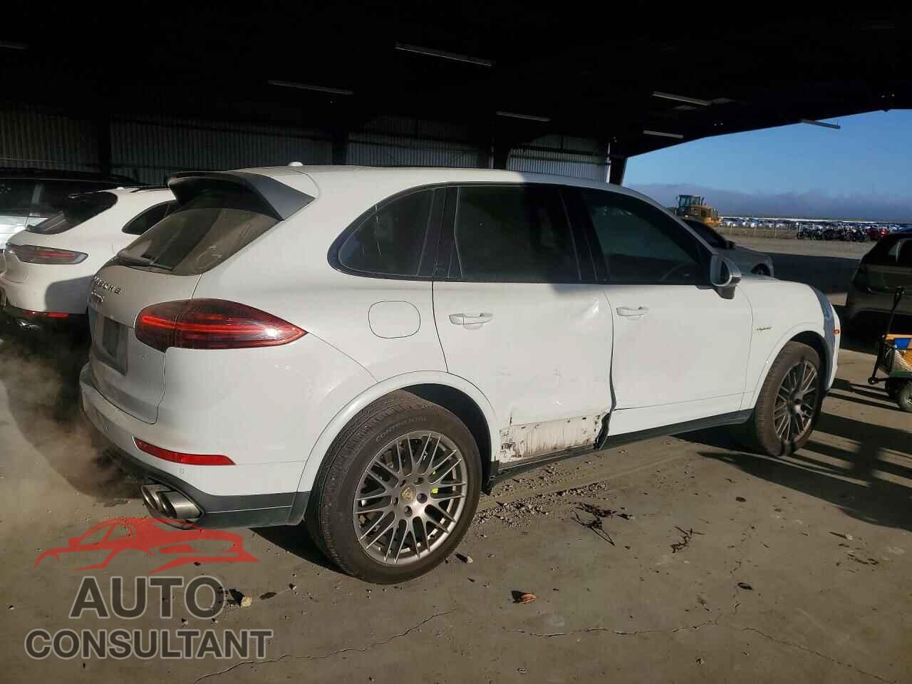 PORSCHE CAYENNE 2017 - WP1AE2A27HLA71206