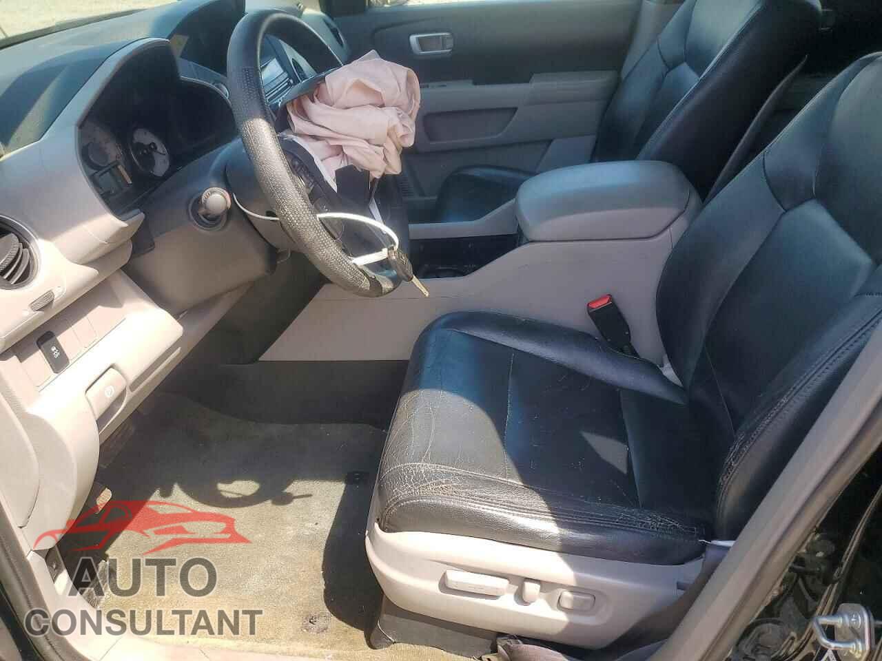 HONDA PILOT 2015 - 5FNYF4H33FB077432