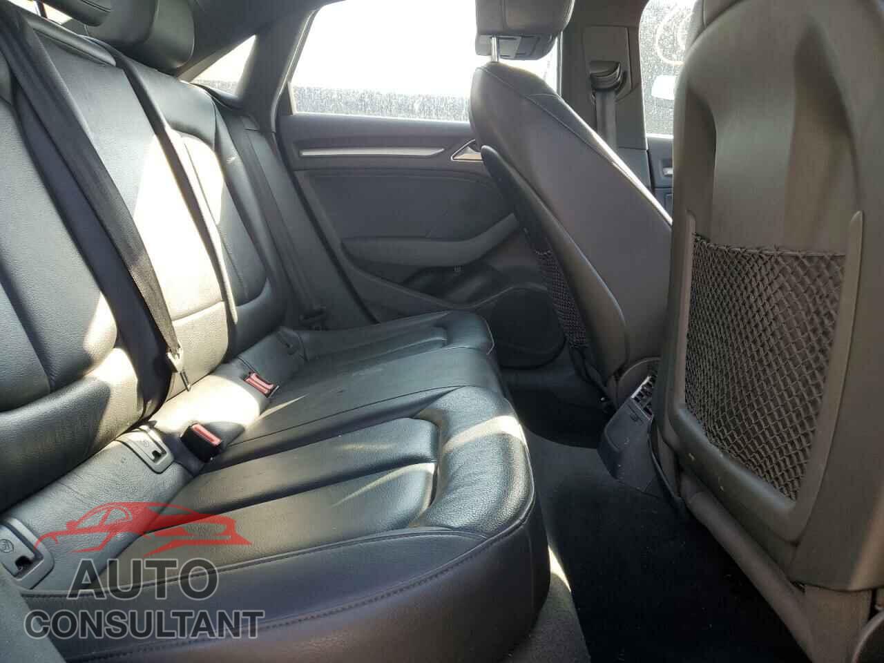 AUDI A3 2017 - WAUAUGFF1H1044587