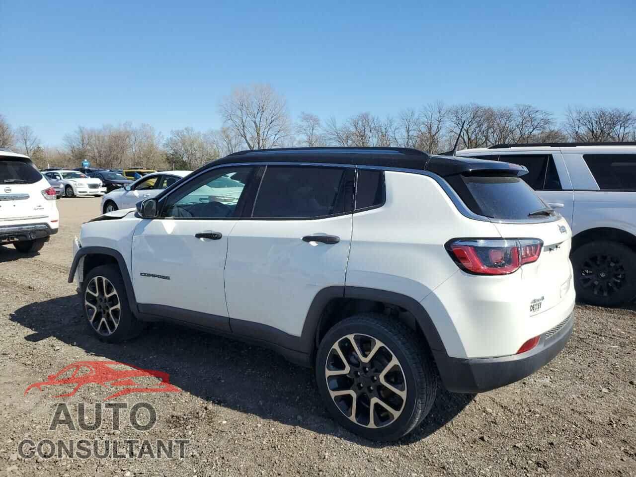 JEEP COMPASS 2018 - 3C4NJDCB2JT398596