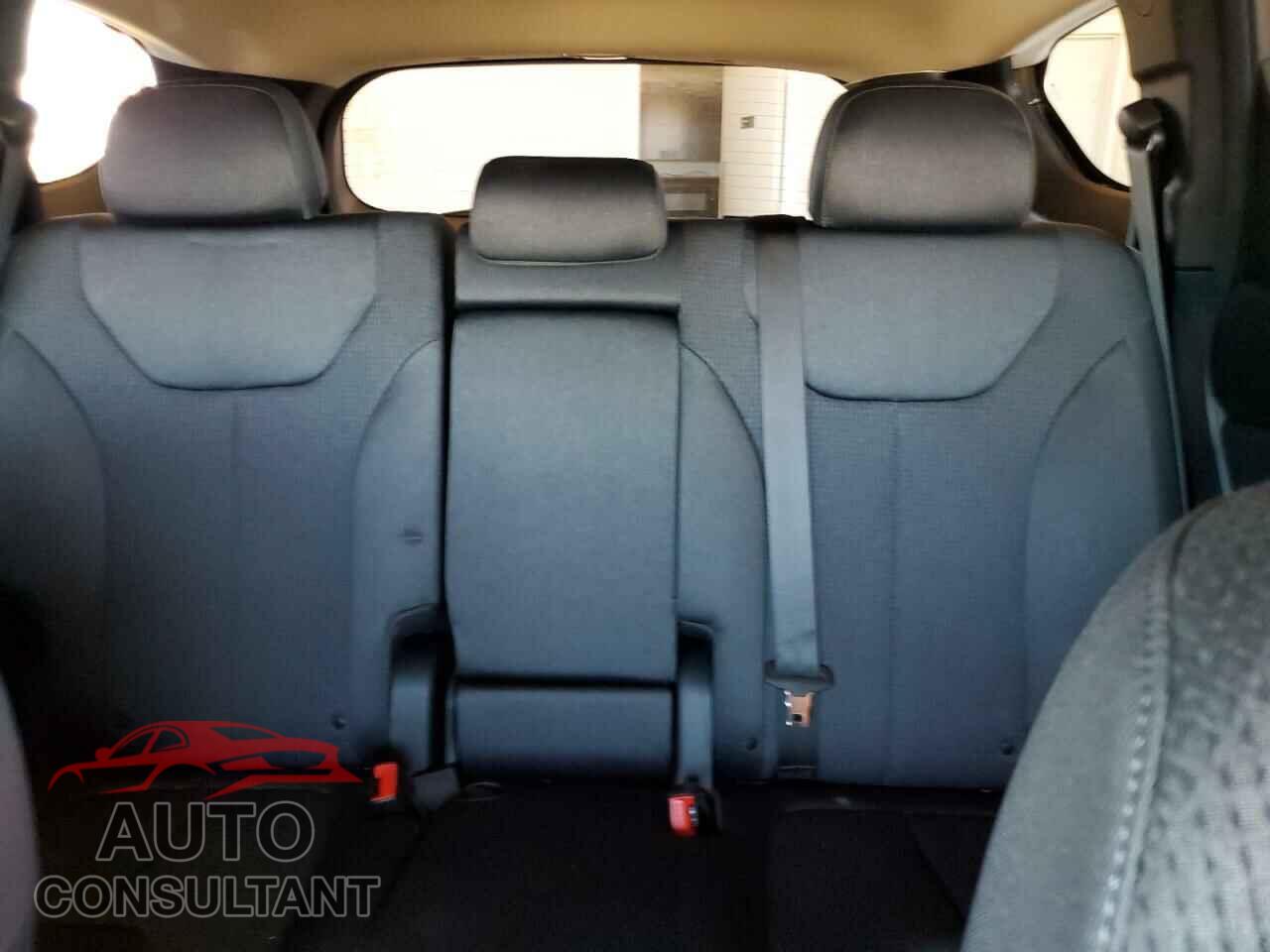 HYUNDAI SANTA FE 2023 - 5NMS14AJ6PH513543