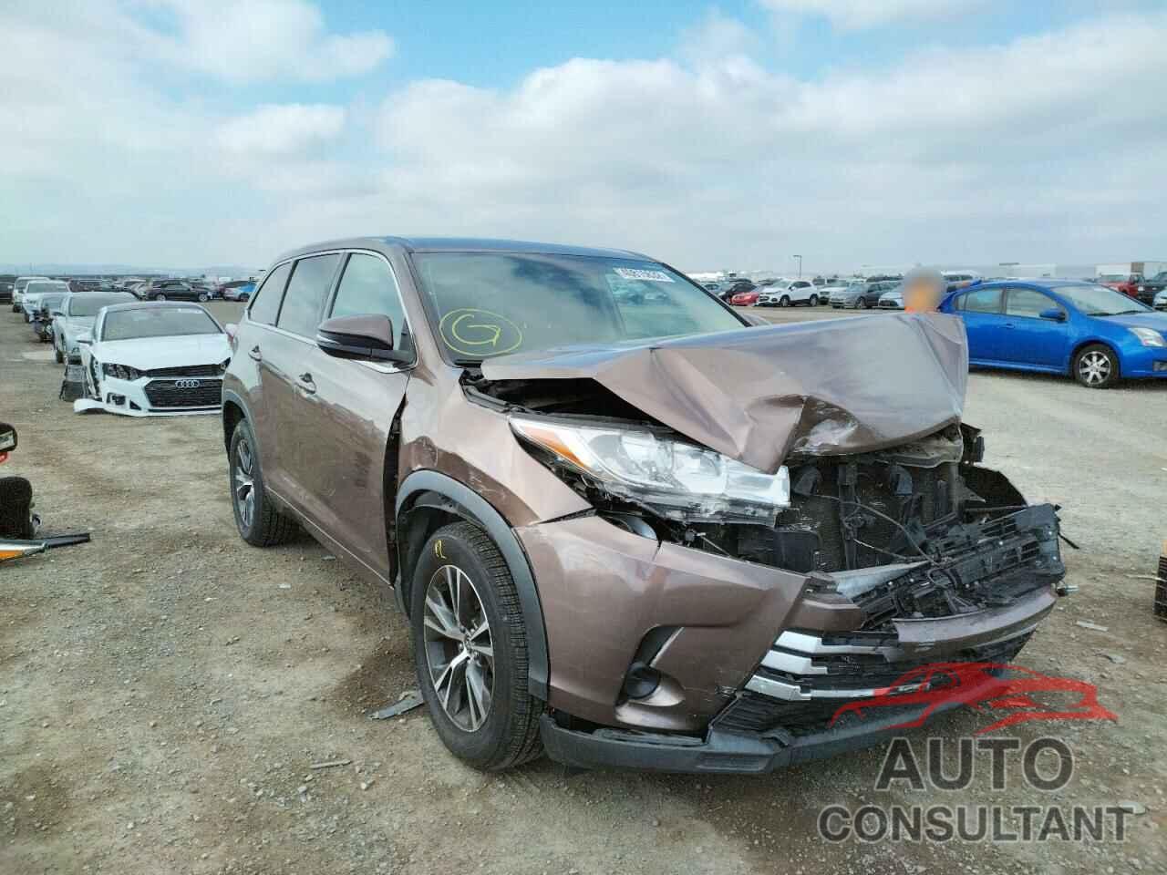 TOYOTA HIGHLANDER 2018 - 5TDZARFH1JS034419