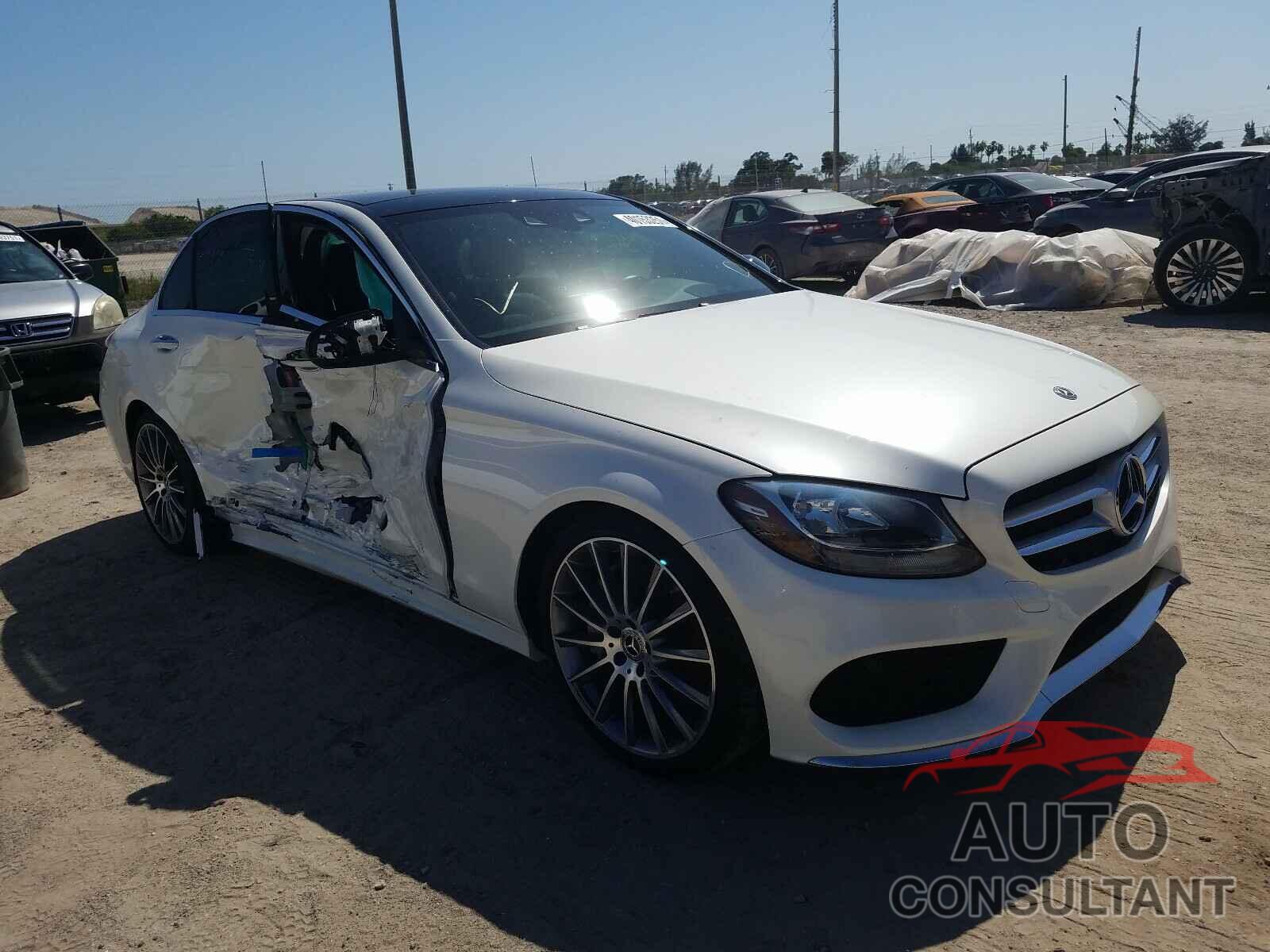 MERCEDES-BENZ C CLASS 2018 - 55SWF4JB1JU239011