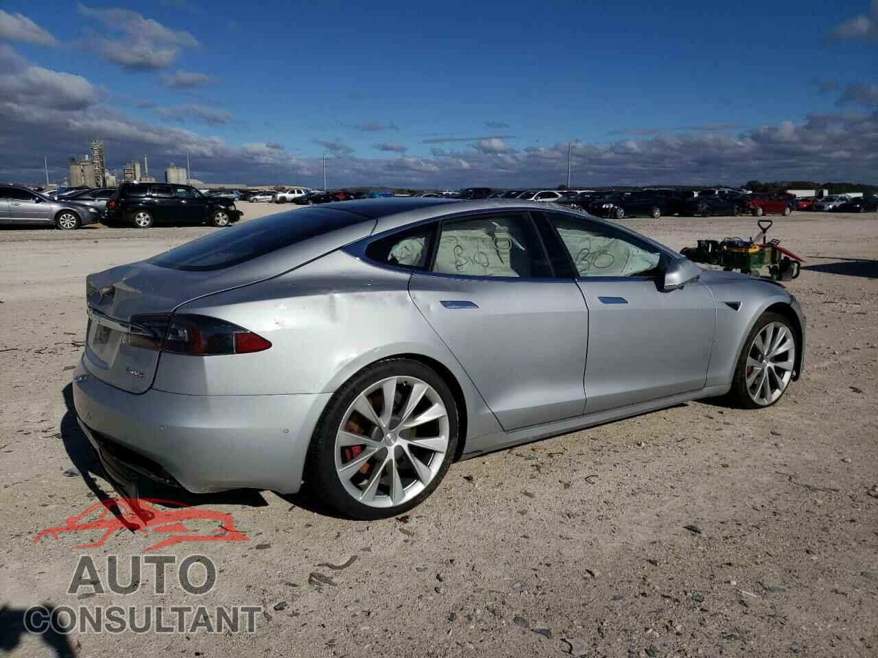 TESLA MODEL S 2018 - 5YJSA1E46JF297740