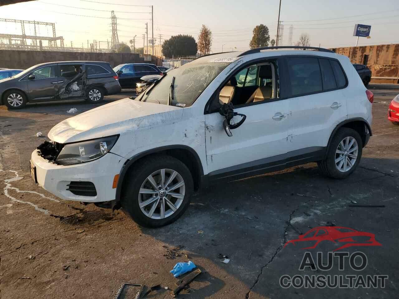 VOLKSWAGEN TIGUAN 2015 - WVGBV7AX1FW602308