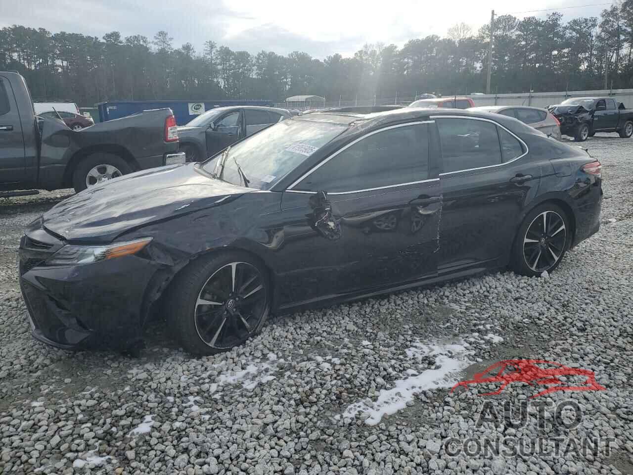 TOYOTA CAMRY 2018 - 4T1B61HK8JU043168