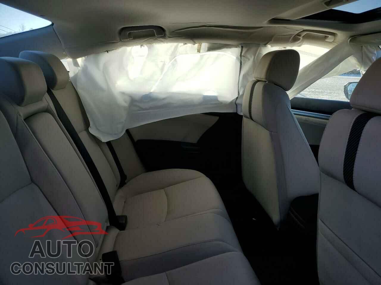 HONDA CIVIC 2017 - 19XFC2F71HE048238