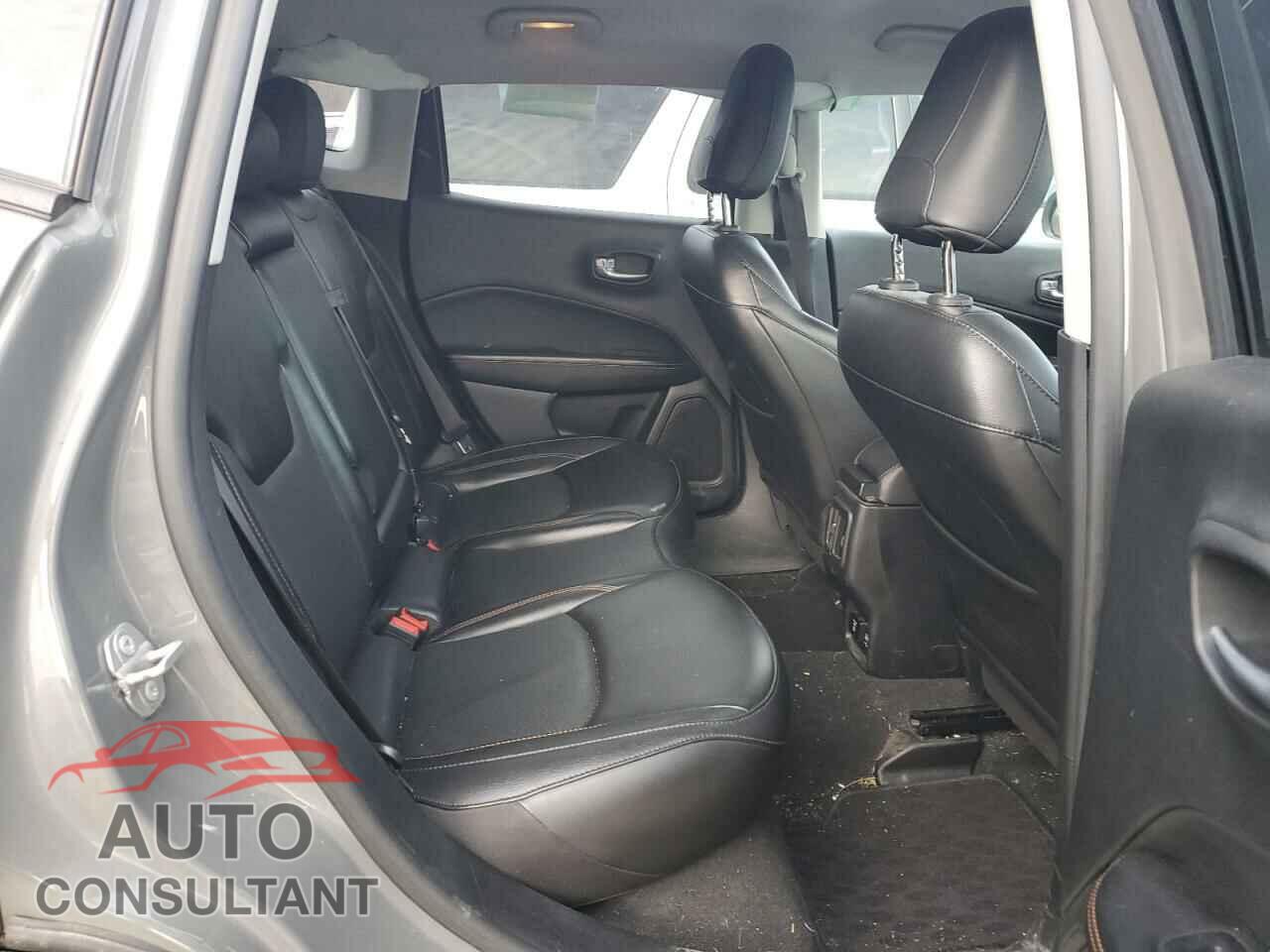 JEEP COMPASS 2020 - 3C4NJDCB9LT235527