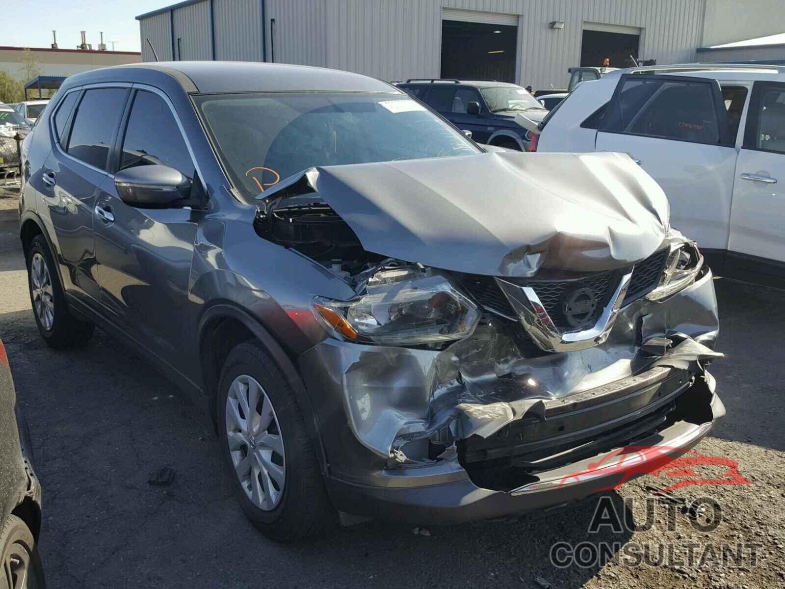 NISSAN ROGUE S 2015 - KNMAT2MT1FP537181