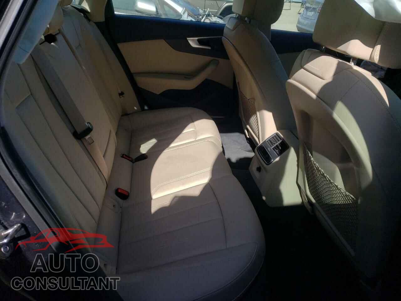 AUDI A4 2018 - WAULMAF40JA229014
