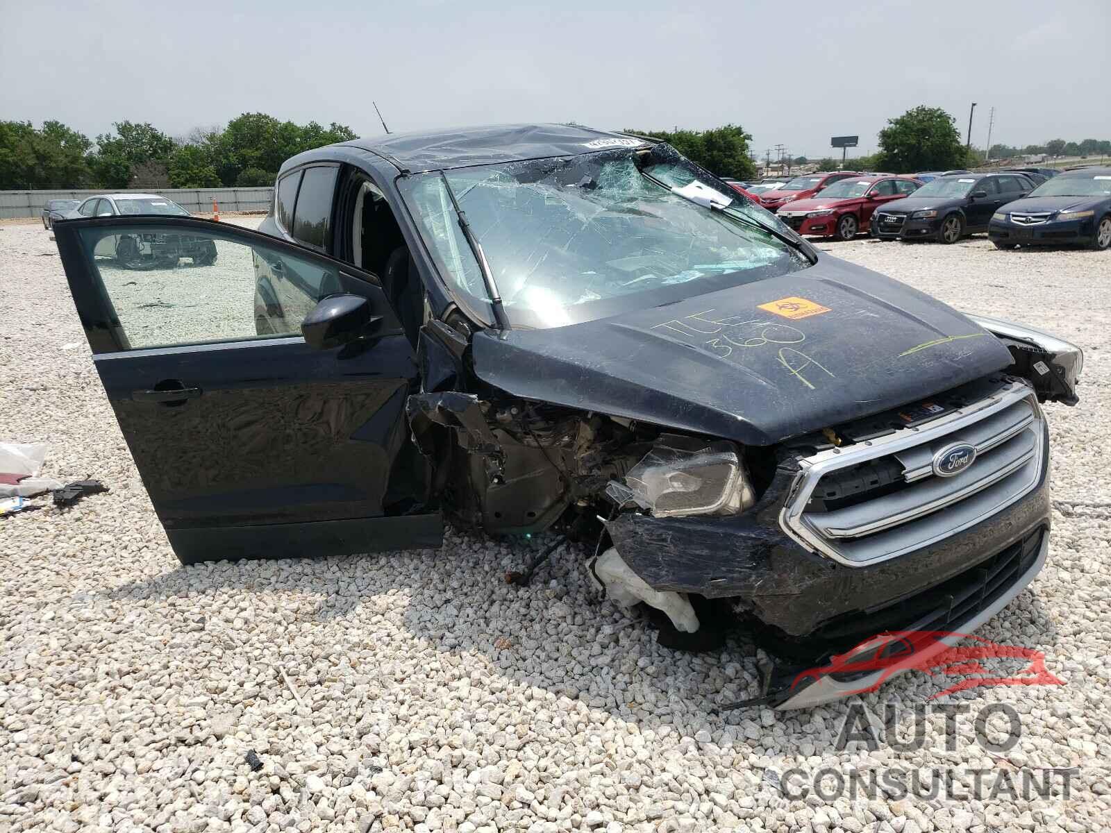 FORD ESCAPE 2017 - 1FMCU0GD2HUB73013