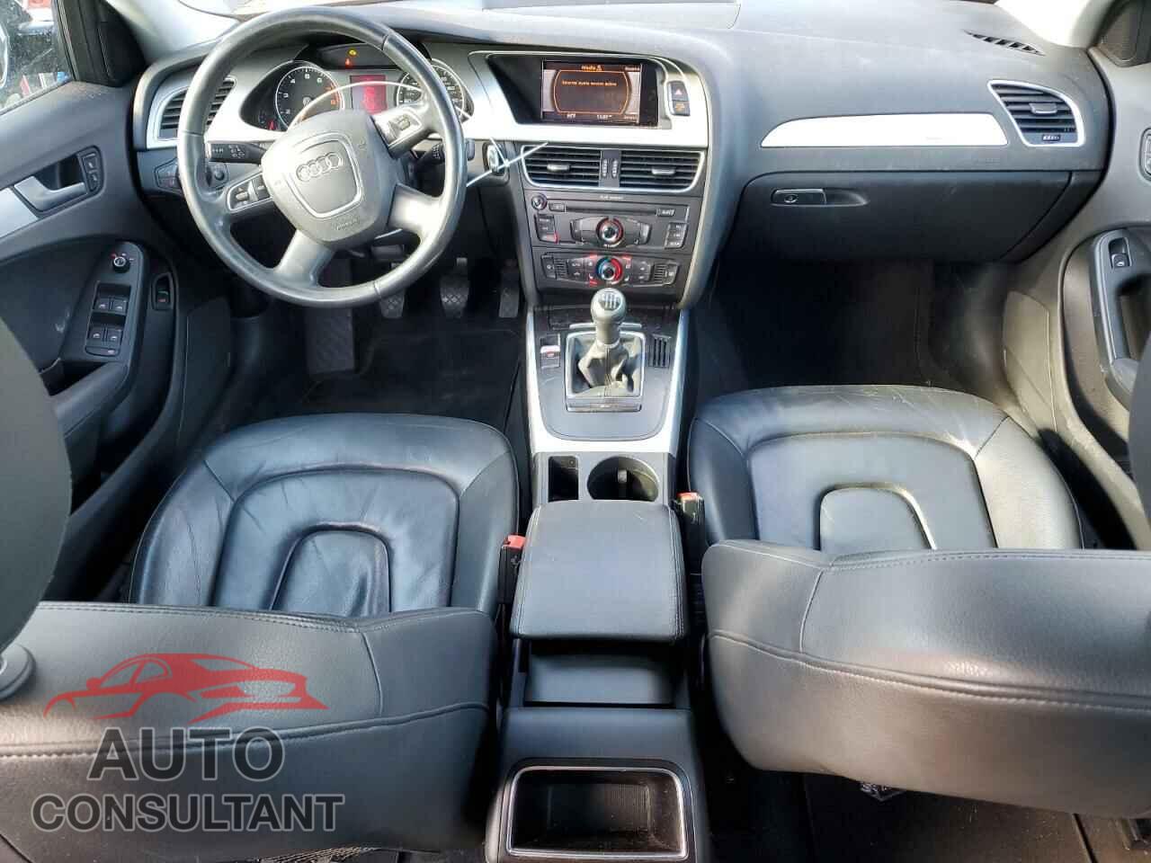 AUDI A4 2011 - WAUDFAFL1BN013107