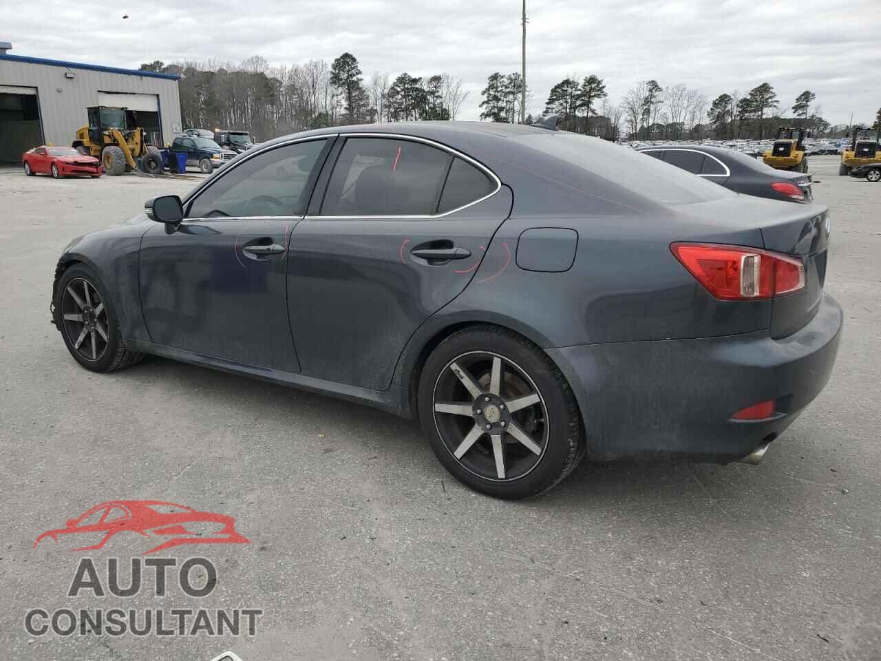 LEXUS IS 2011 - JTHBF5C24B5145113