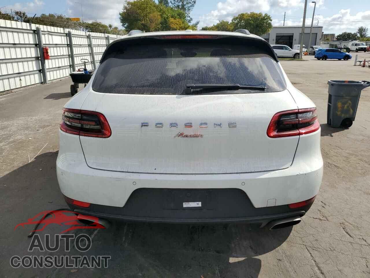 PORSCHE MACAN 2018 - WP1AA2A52JLB22204