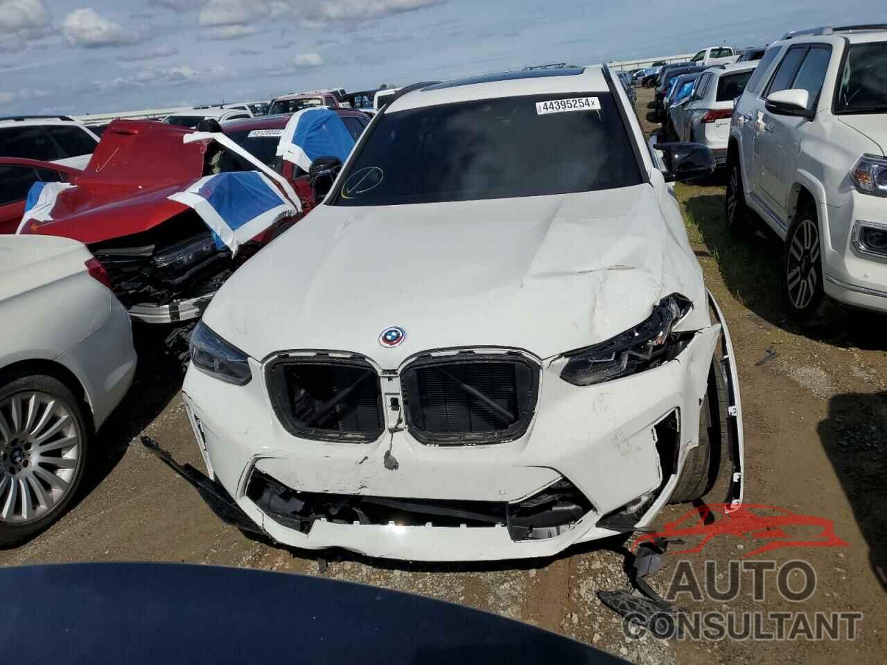 BMW X3 M 2023 - 5YM13EC08P9P39912