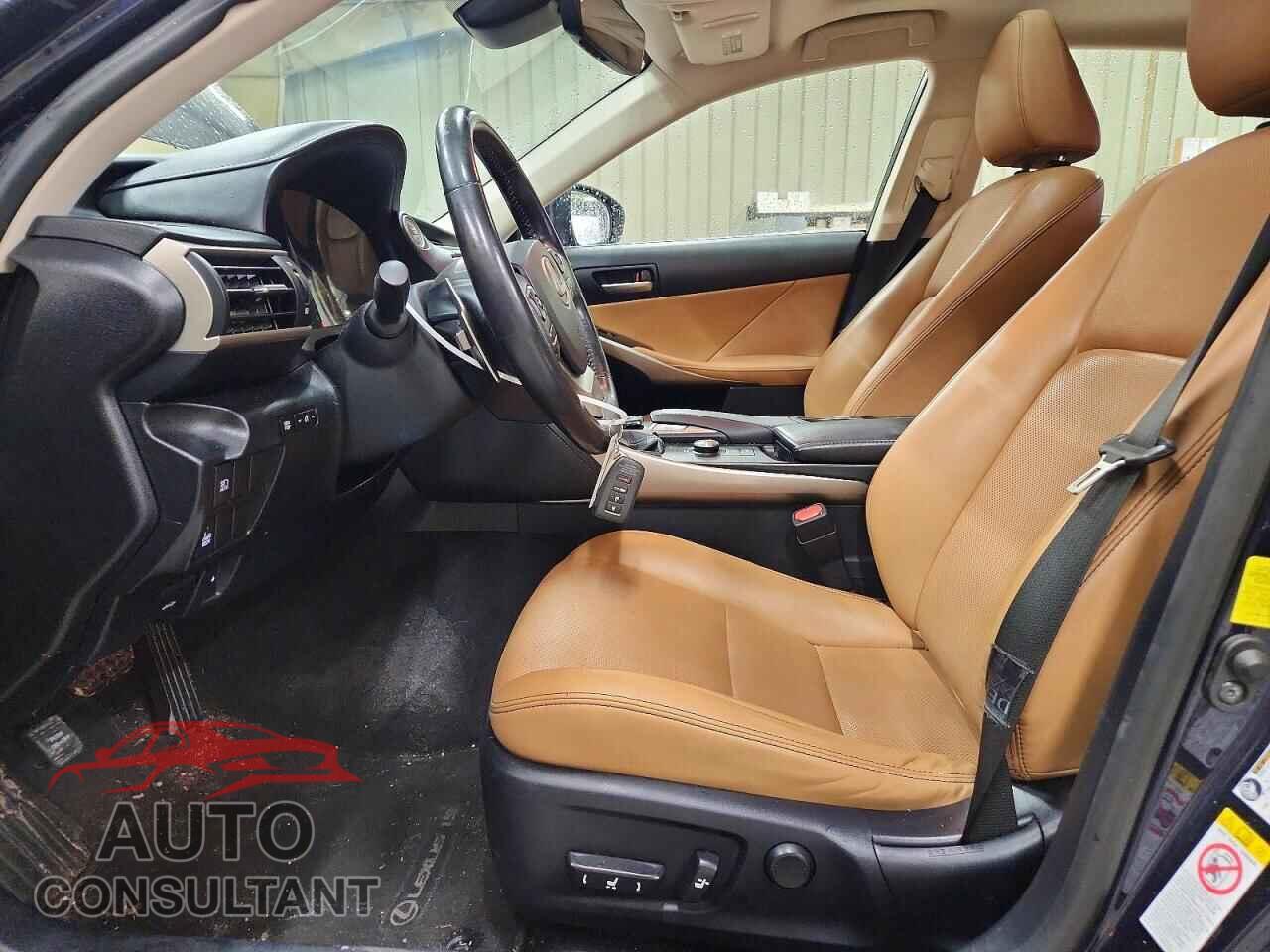 LEXUS IS 2017 - JTHCM1D28H5025857