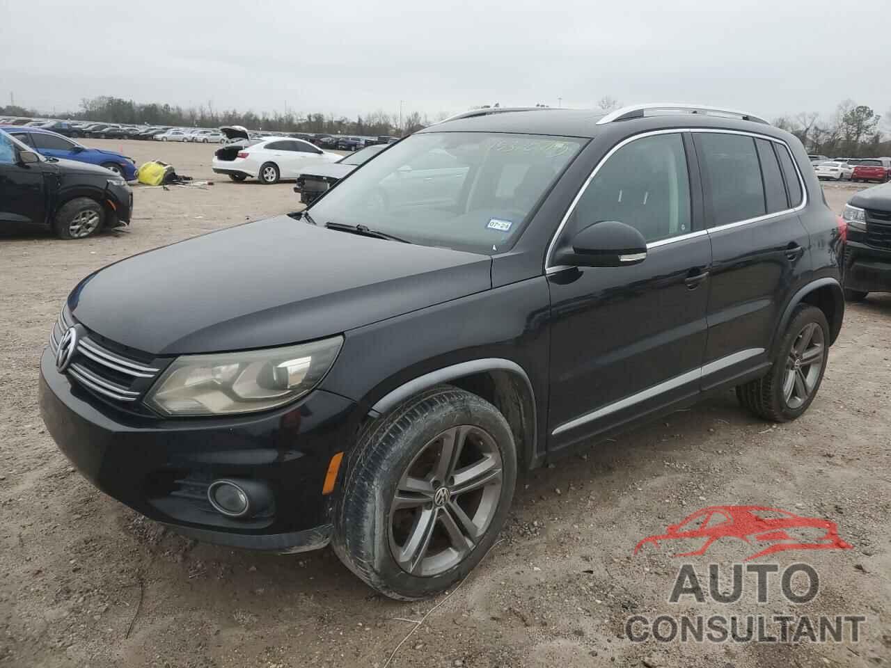 VOLKSWAGEN TIGUAN 2017 - WVGTV7AX3HW507238