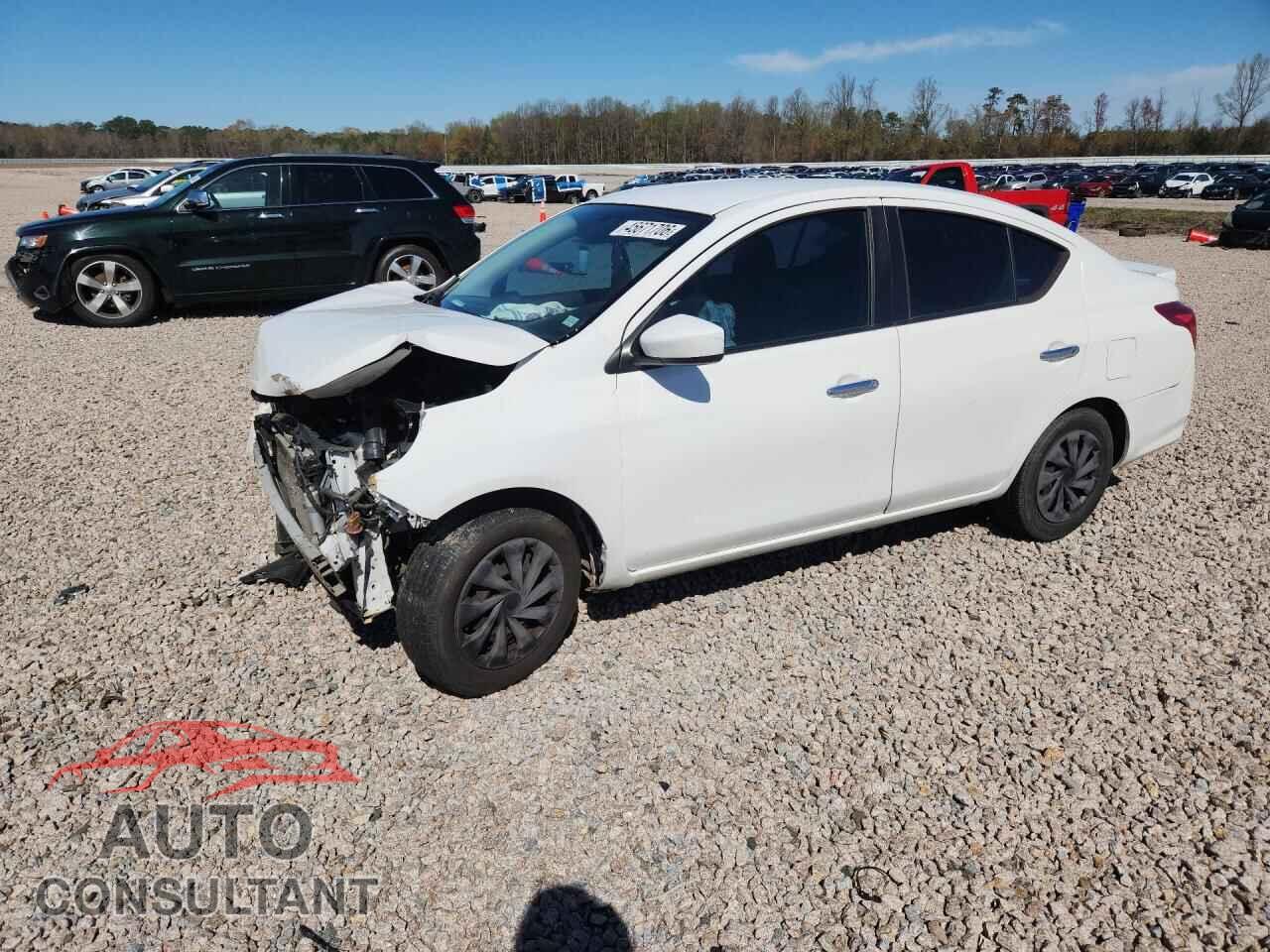 NISSAN VERSA 2019 - 3N1CN7AP3KL832573