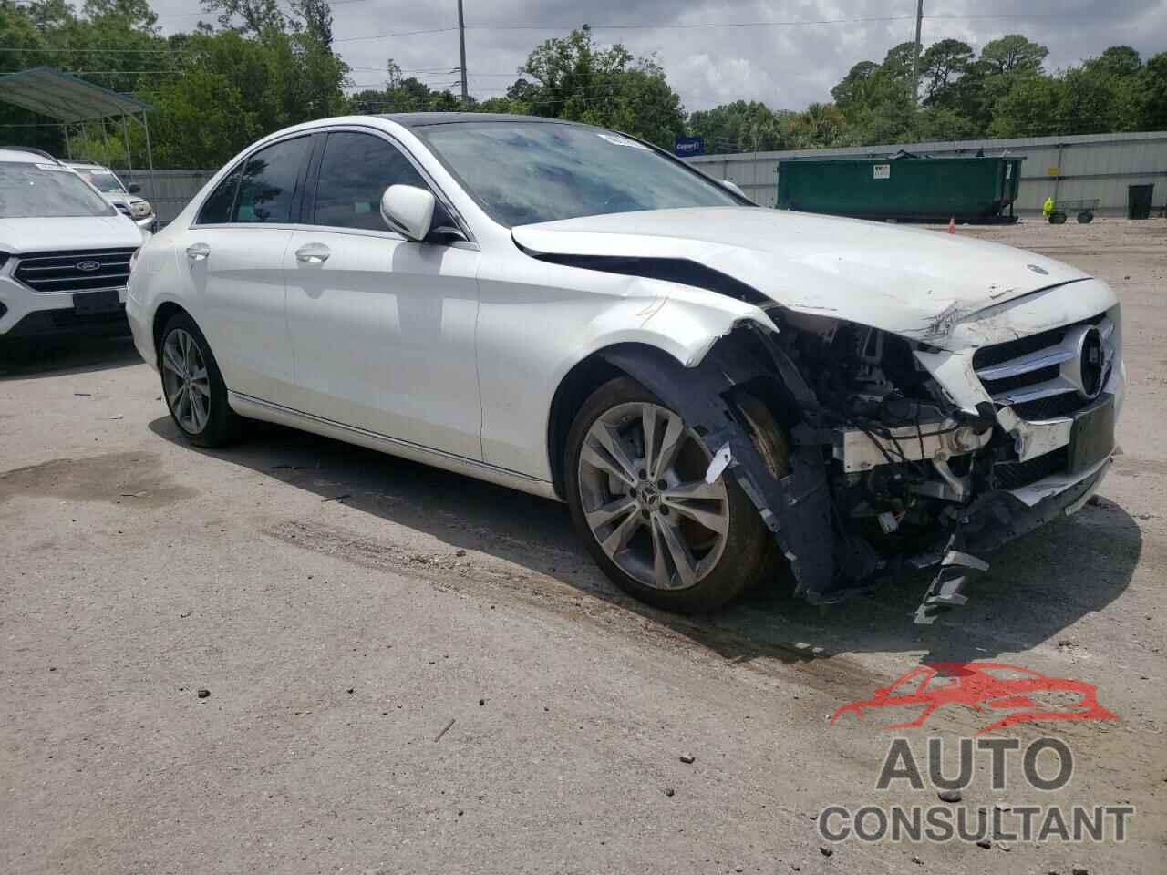 MERCEDES-BENZ C-CLASS 2018 - 55SWF4KB3JU243494