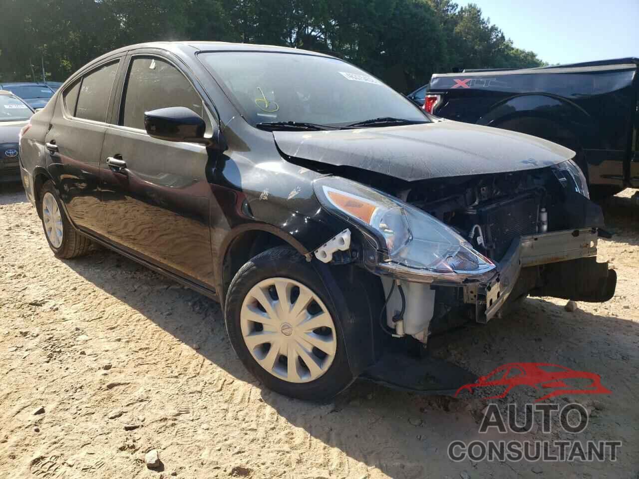NISSAN VERSA 2017 - 3N1CN7APXHL869936