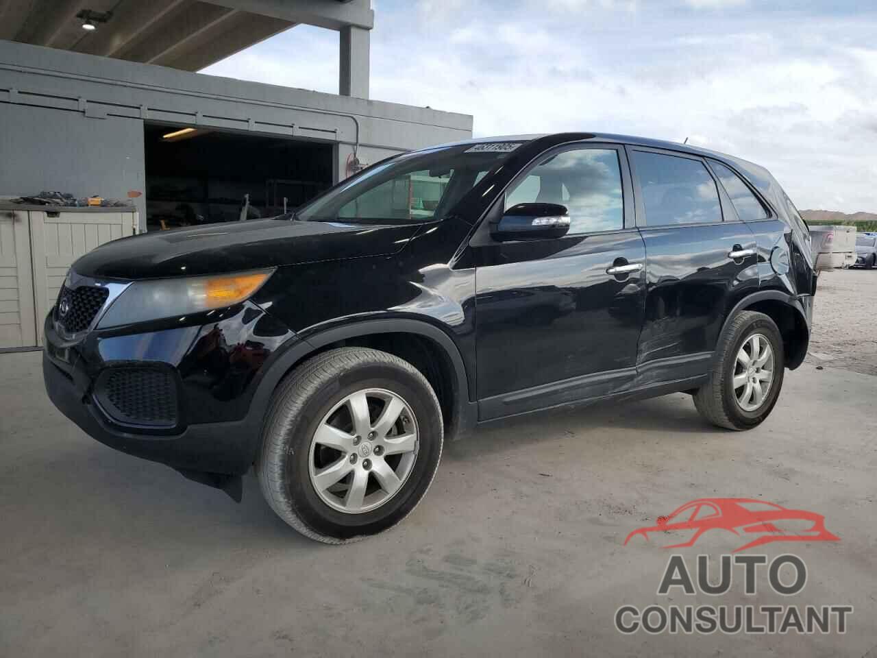 KIA SORENTO 2011 - 5XYKT3A19BG074345