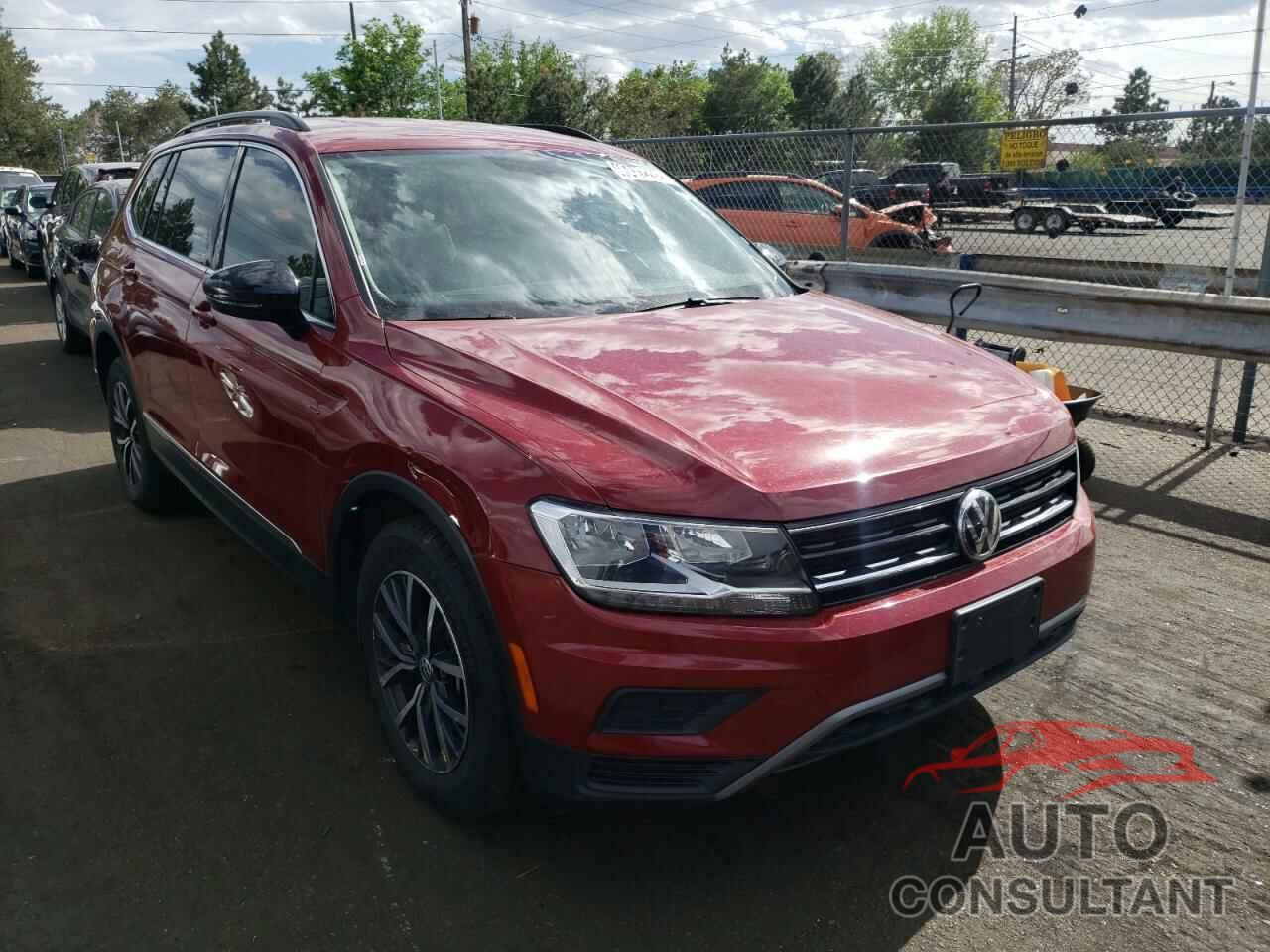 VOLKSWAGEN TIGUAN 2018 - 3VV2B7AX7JM219416