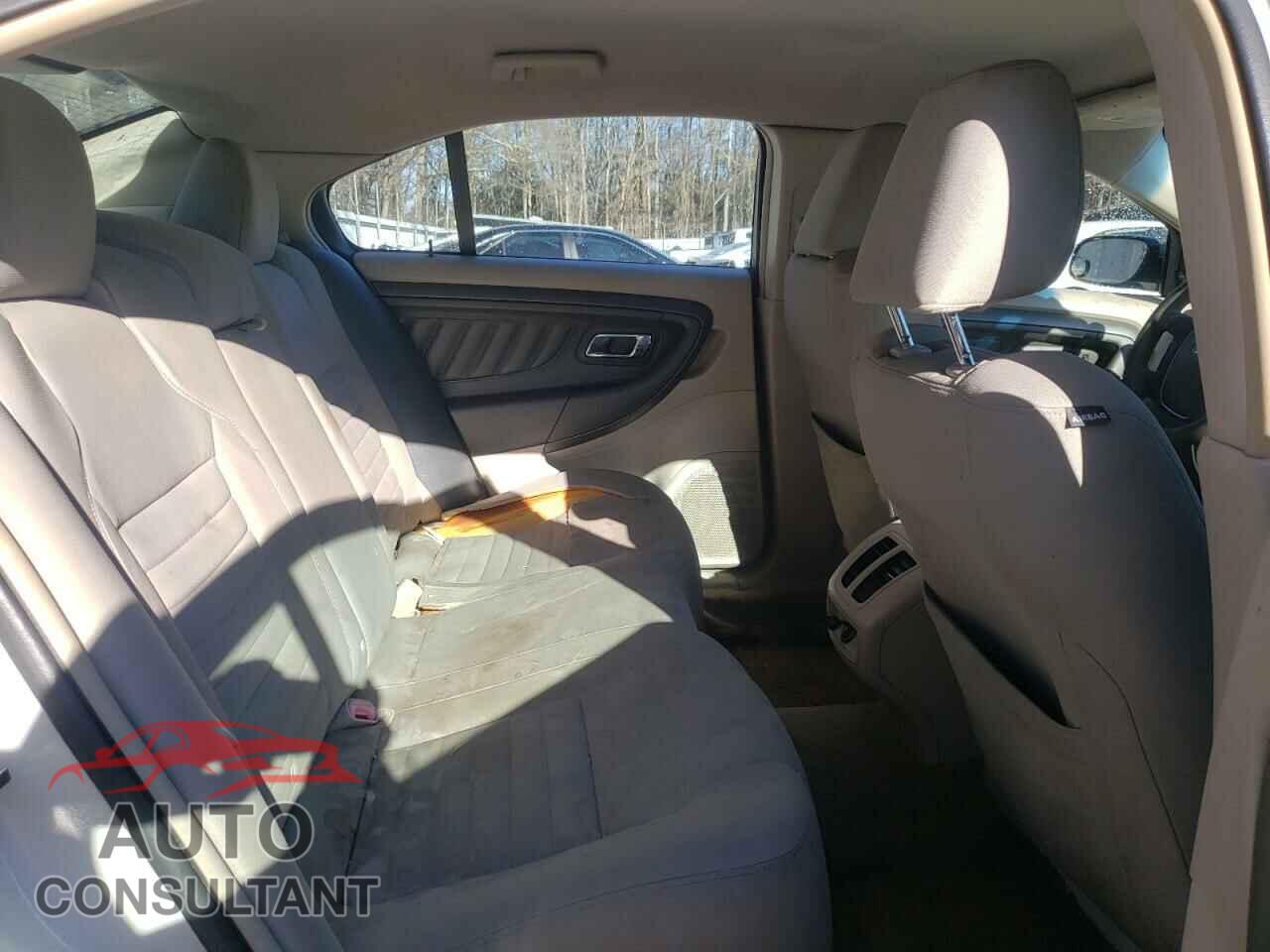 FORD TAURUS 2011 - 1FAHP2DW3BG159832