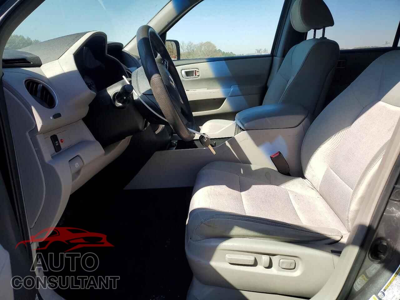 HONDA PILOT 2011 - 5FNYF3H46BB007422