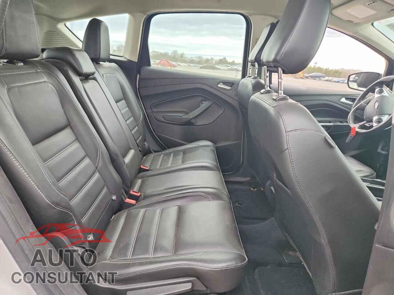 FORD CMAX 2018 - 1FADP5DU3JL100221