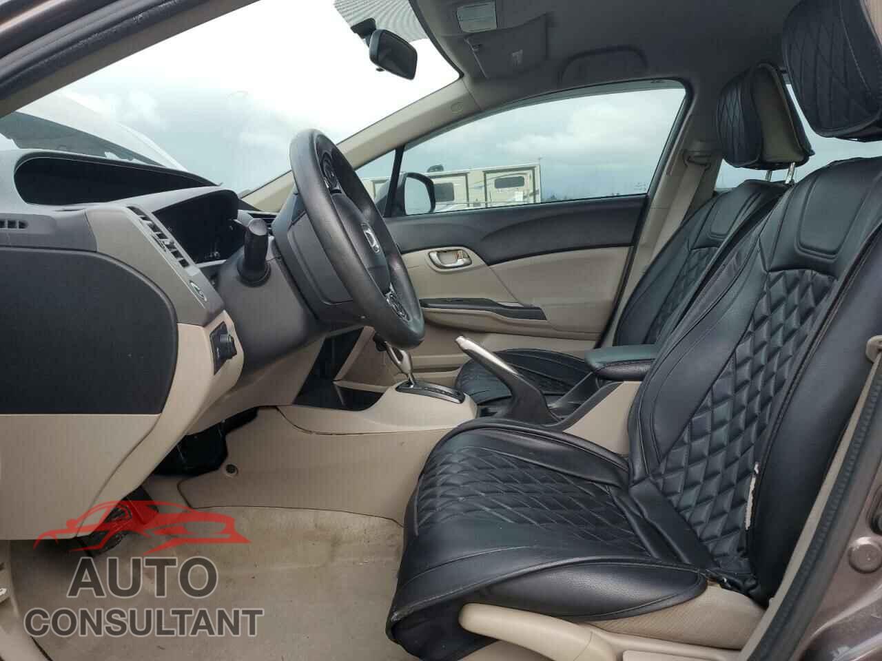 HONDA CIVIC 2012 - 2HGFB2F51CH586860