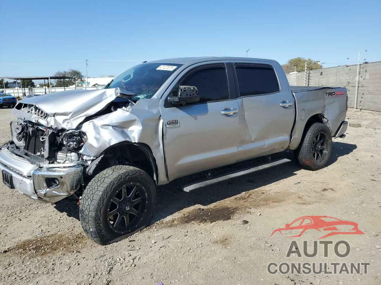 TOYOTA TUNDRA 2015 - 5TFAY5F16FX452447